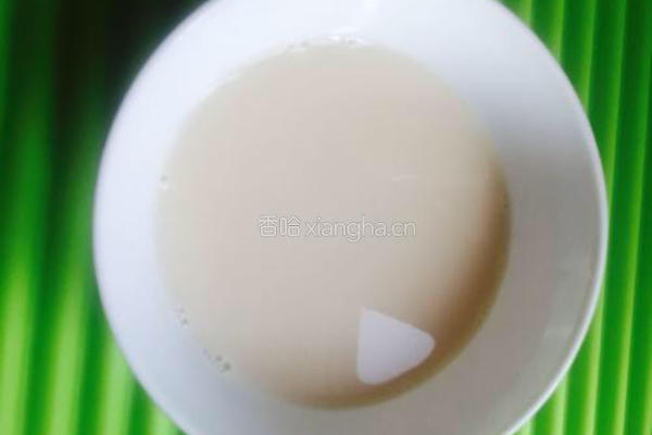 手工和面快速揉出手套膜（面包）——不摔打，不醒面的做法图解1