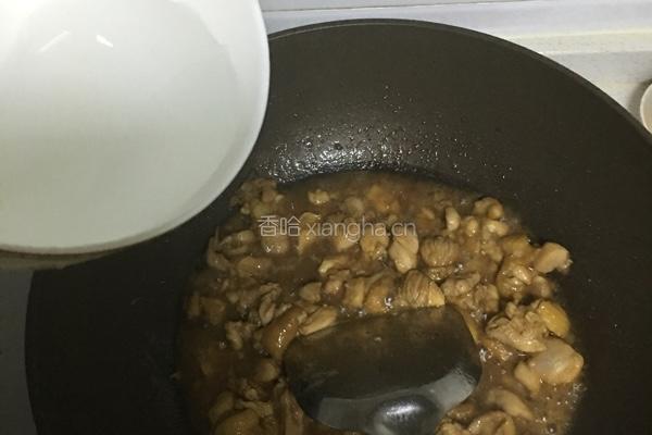 苗式鸡腿肉的做法图解6