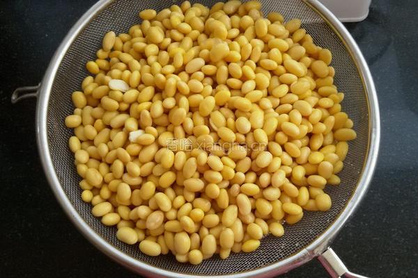 椒盐黄豆的做法图解2