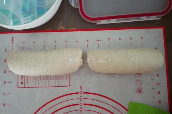 (冷藏汤种)豆沙蜜豆双拼薏仁土司的做法图解8