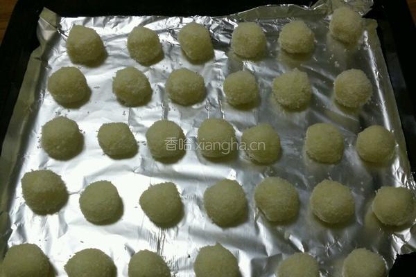 蛋白椰丝球的做法图解6