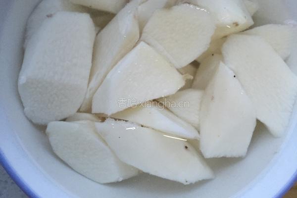 羊肉山药汤的做法图解2