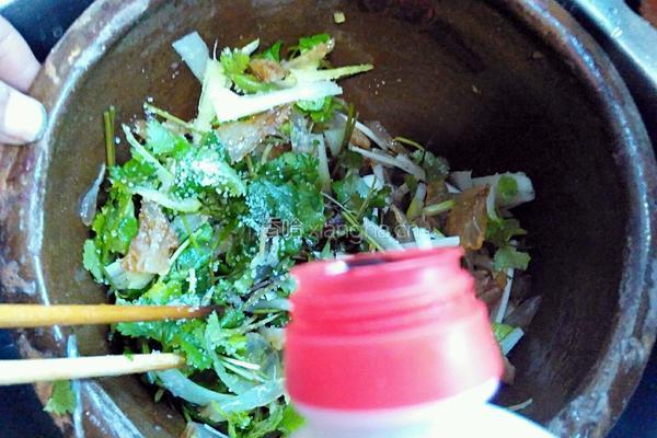 凉拌海蜇头的做法图解8