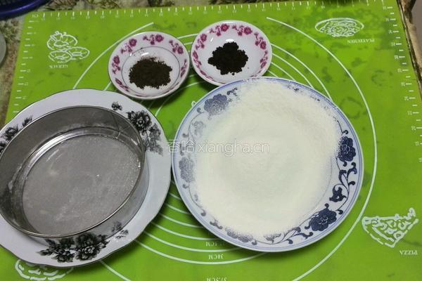 咖啡海绵蛋糕10寸的做法图解3