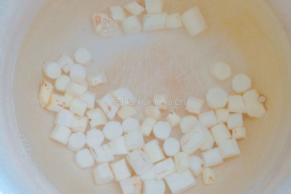 山药小米粥的做法图解2