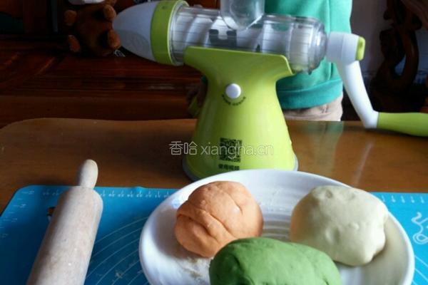 玫瑰花面包的做法图解3