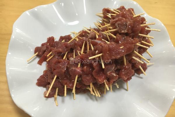 牙签牛肉的做法图解5