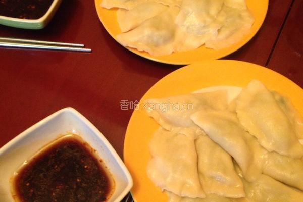 韭菜鸡蛋饺子的做法图解10