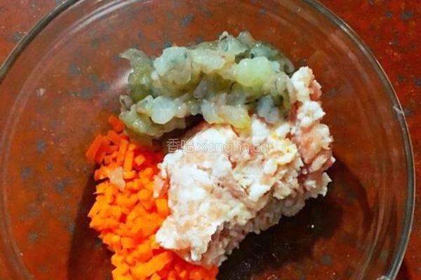 水晶虾饺的做法图解1