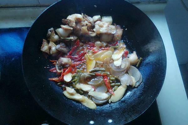 老坛泡菜炒肉片的做法图解9