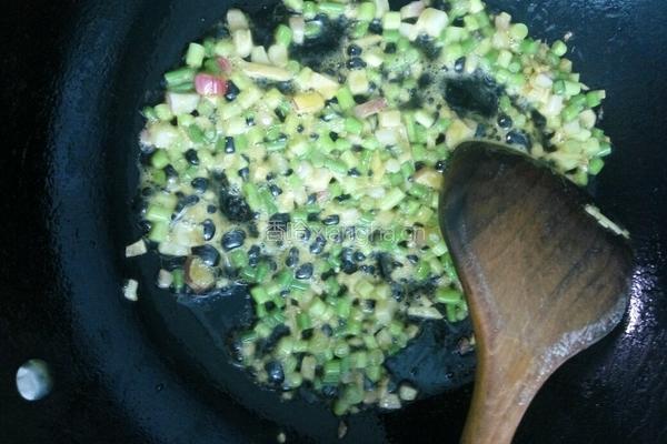 蒜苔豆腐的做法图解3