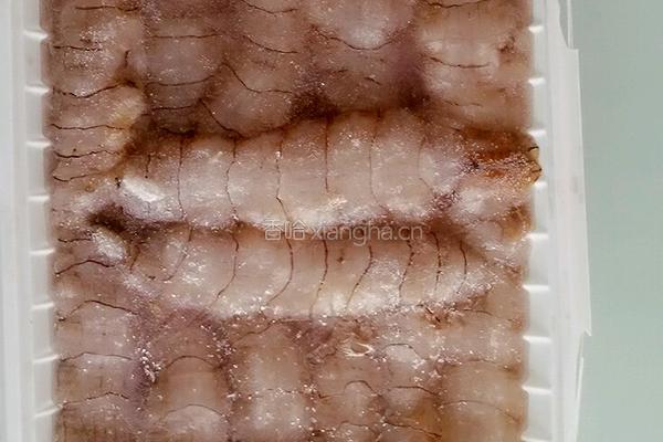 蒜蓉粉丝龙骨的做法图解1