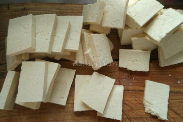 番茄烩豆腐的做法图解1