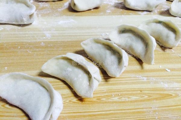 三鲜水饺。的做法图解7