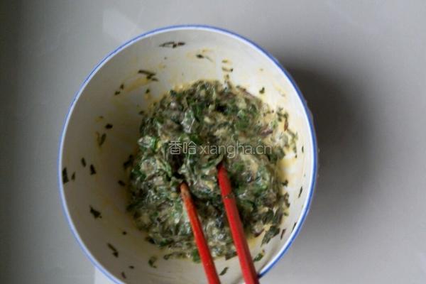 香椿鸡蛋饼的做法图解2