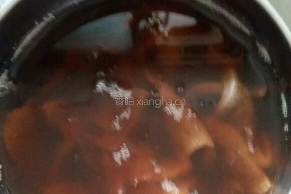 猪肝菠菜汤的做法图解1