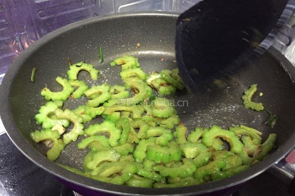 豆瓣苦瓜的做法图解5