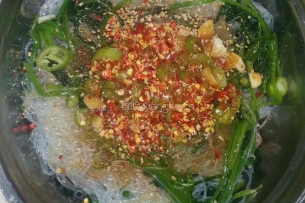 凉拌双椒菠菜粉丝的做法图解8