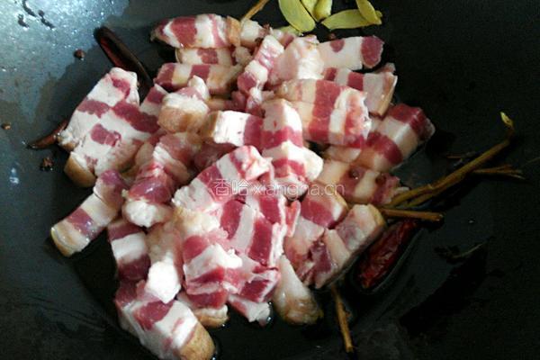 土豆烧五花肉的做法图解3
