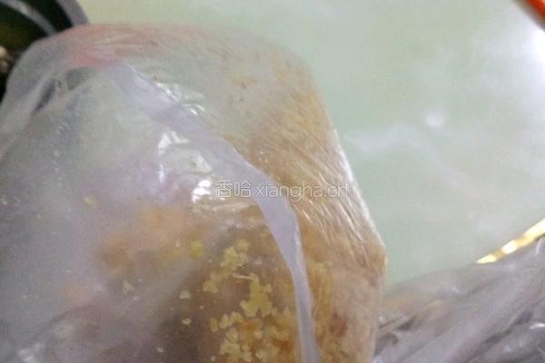 香菇猪肉饺的做法图解2