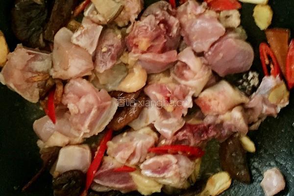 土豆炆鸡的做法图解7