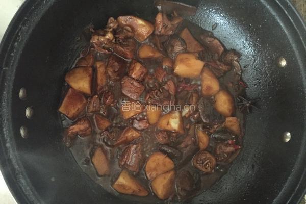 土豆炆鸡的做法图解11