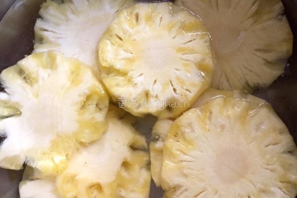 菠萝果酱的做法图解1
