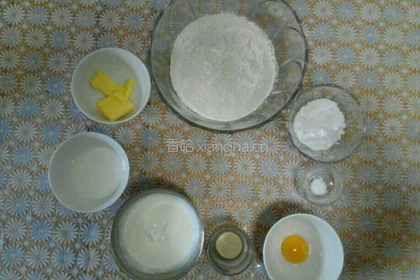 淡奶油辫子面包的做法图解1