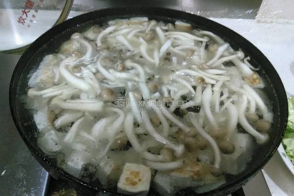 蟹味菇鲜菜汤的做法图解5