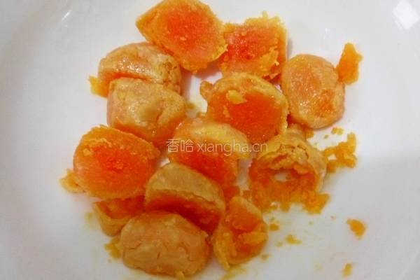 翡翠莲蓉蛋黄酥的做法图解9