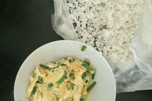 简单炒饭的做法图解4