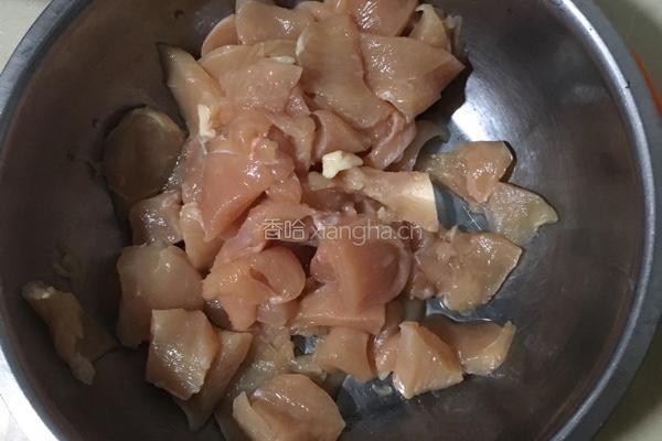 电饼铛烤鸡肉串的做法图解1