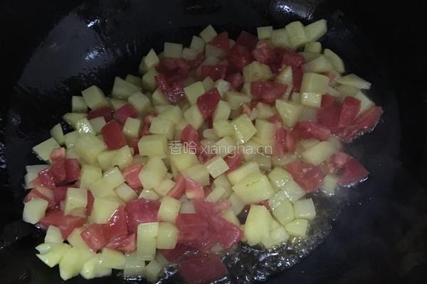 西红柿土豆咸笋汤的做法图解5