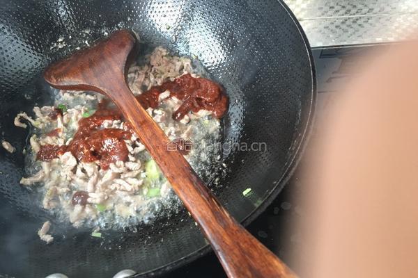 辣酱土豆丝的做法图解2