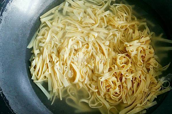 葱香干豆腐的做法图解2