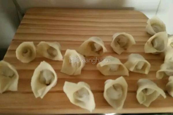 苜蓿猪肉馄饨的做法图解6
