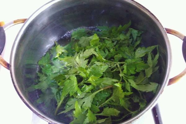 菊花叶蛋花汤的做法图解3