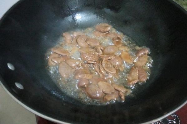 蒜苗炒牛肉的做法图解3
