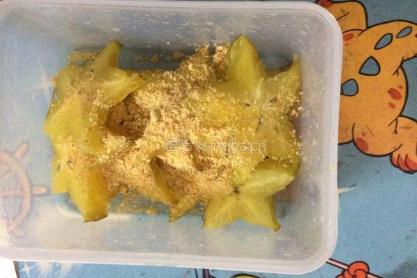 陈皮粉腌杨桃的做法图解3