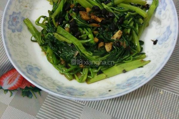 豆鼓蒜通心菜蓉的做法图解4
