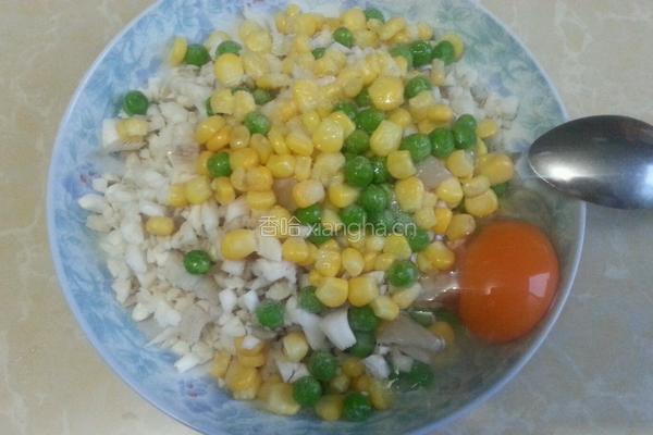 黄金菌菇卷的做法图解3