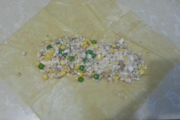 黄金菌菇卷的做法图解5