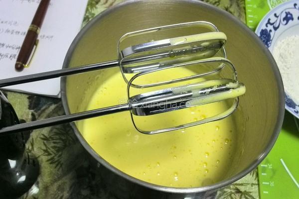 抹茶蛋糕6寸水浴法烤制的做法图解3