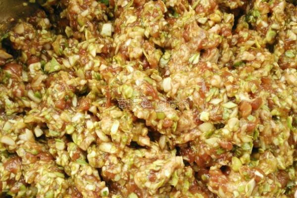 包菜饺子馅的做法图解5