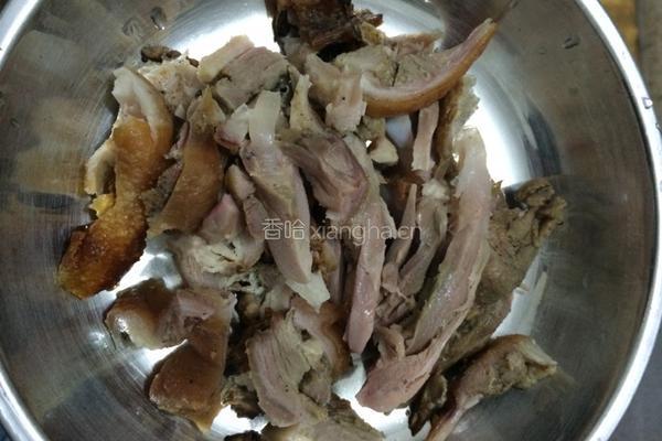 烧肉炒荷兰豆的做法图解2