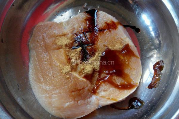 香酥炸鸡排的做法图解2