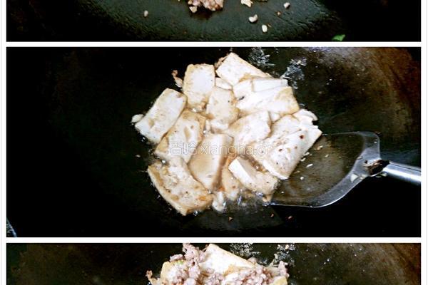 肉末煮豆腐的做法图解2