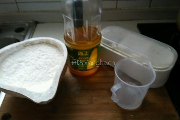 千层油饼的做法图解1