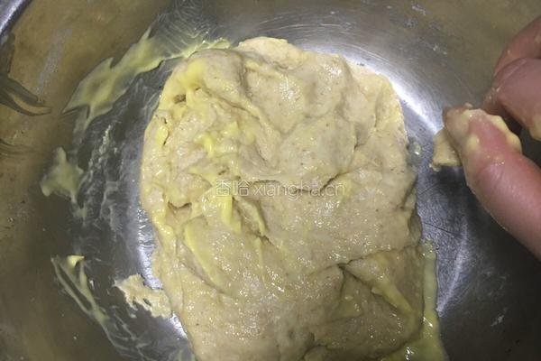 玫瑰火腿肠面包的做法图解3