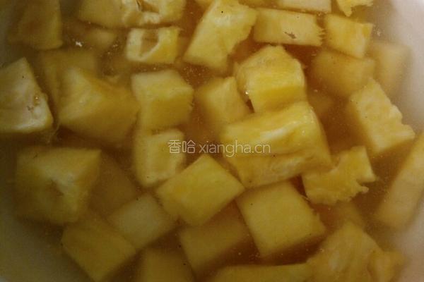 糯米圆子菠萝甜汤的做法图解2